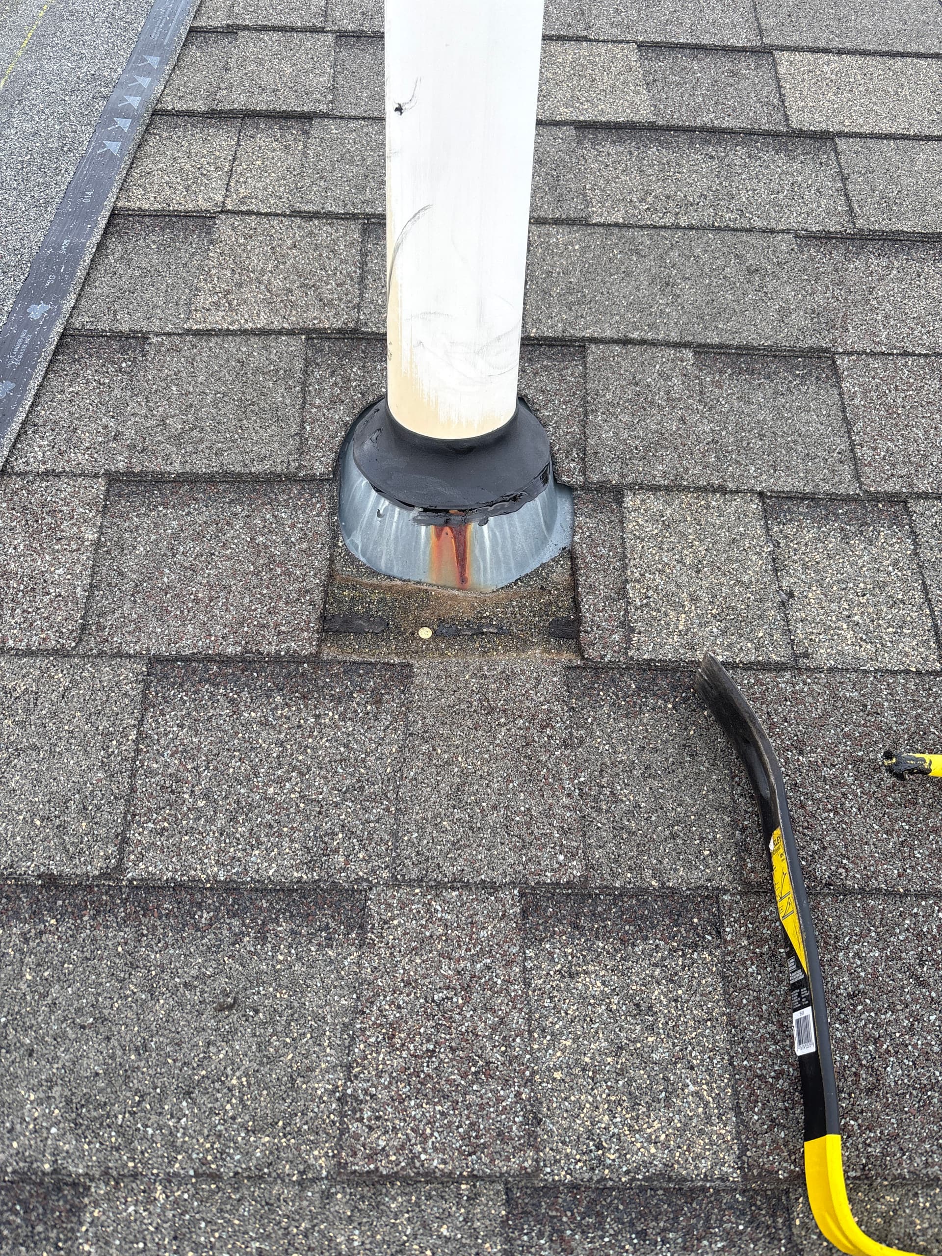 Gallery photos for Sealing Those Sneaky Roof Leaks Right Away: Image #3