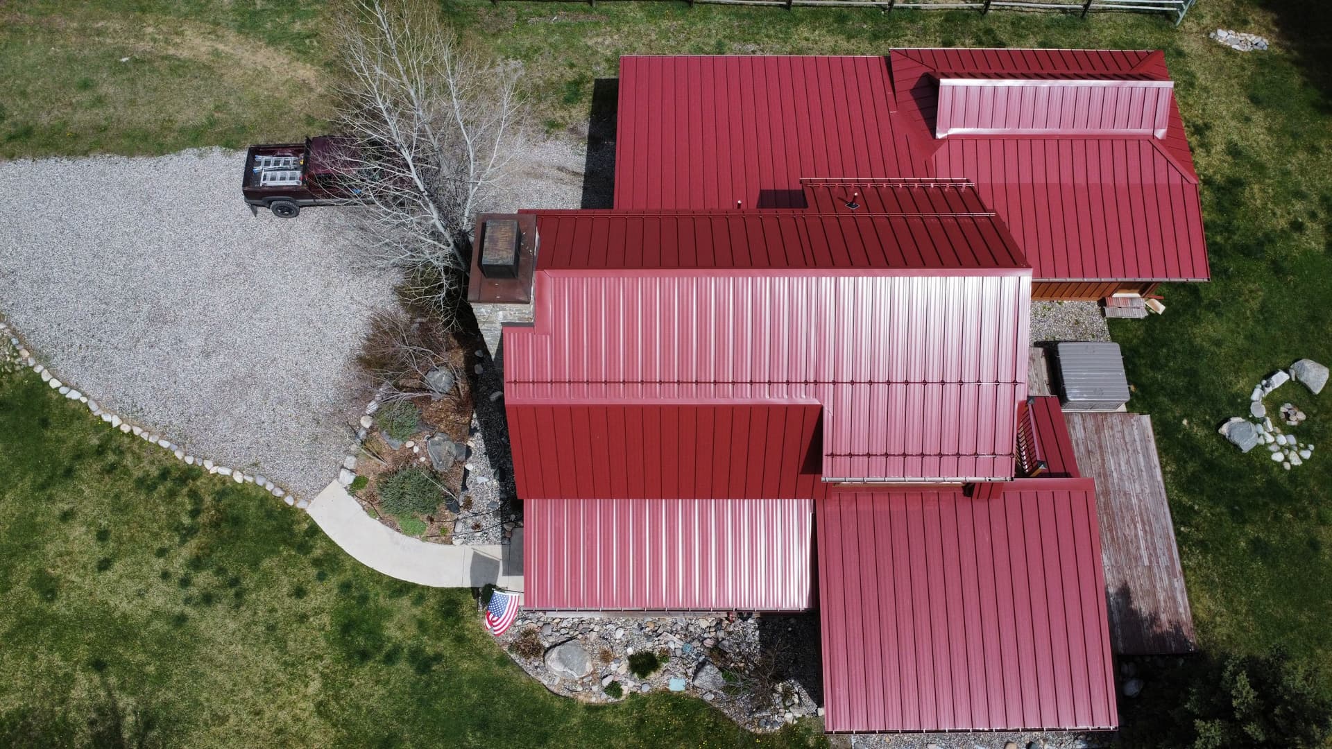 Gallery photos for Custom High-End Mechanical Lock Standing Seam Metal Roof on a Mountain Home: Image #1